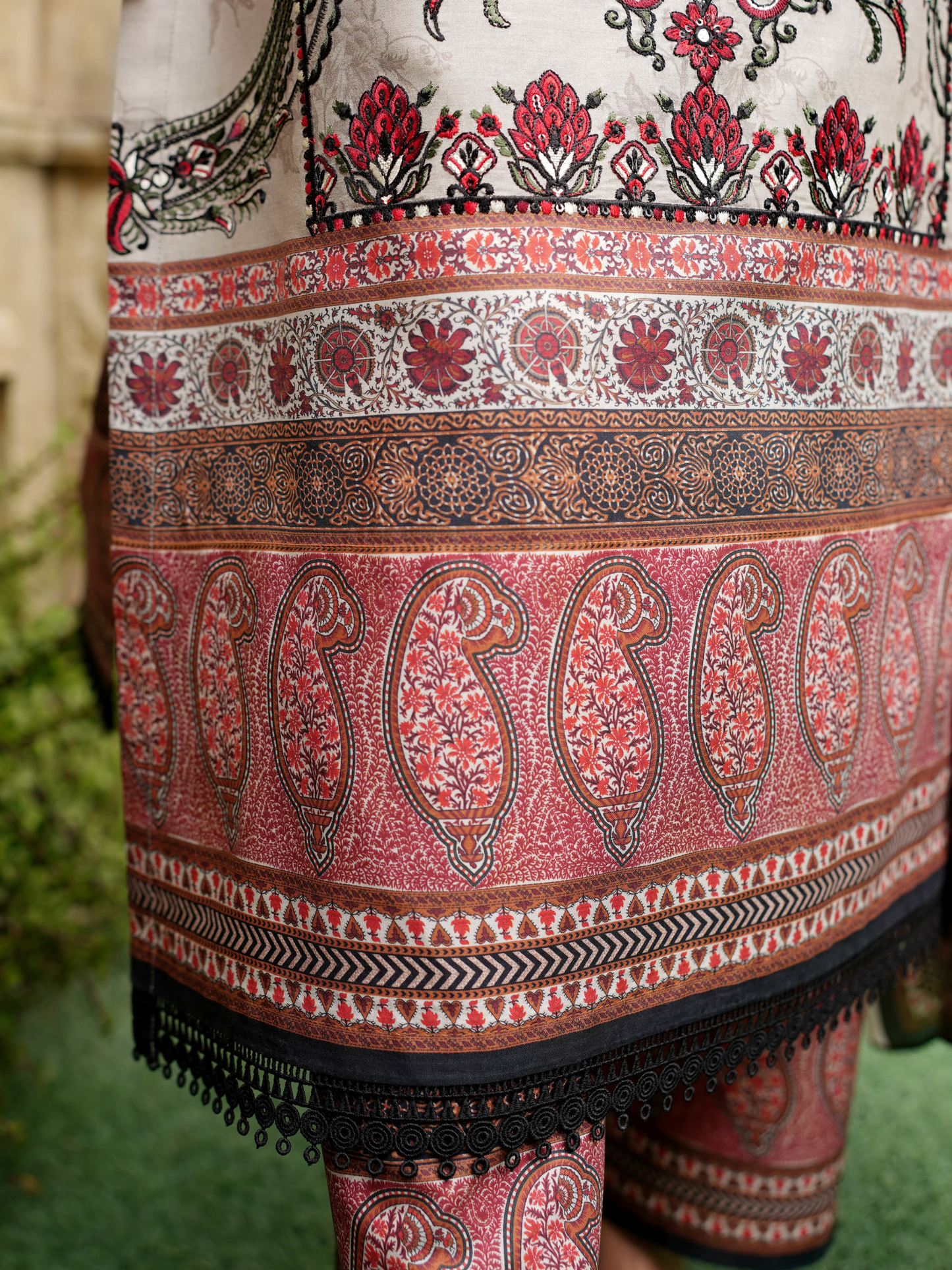 Naqsh-e-Naz (نقشِ ناز) - Stitched - 3 Piece