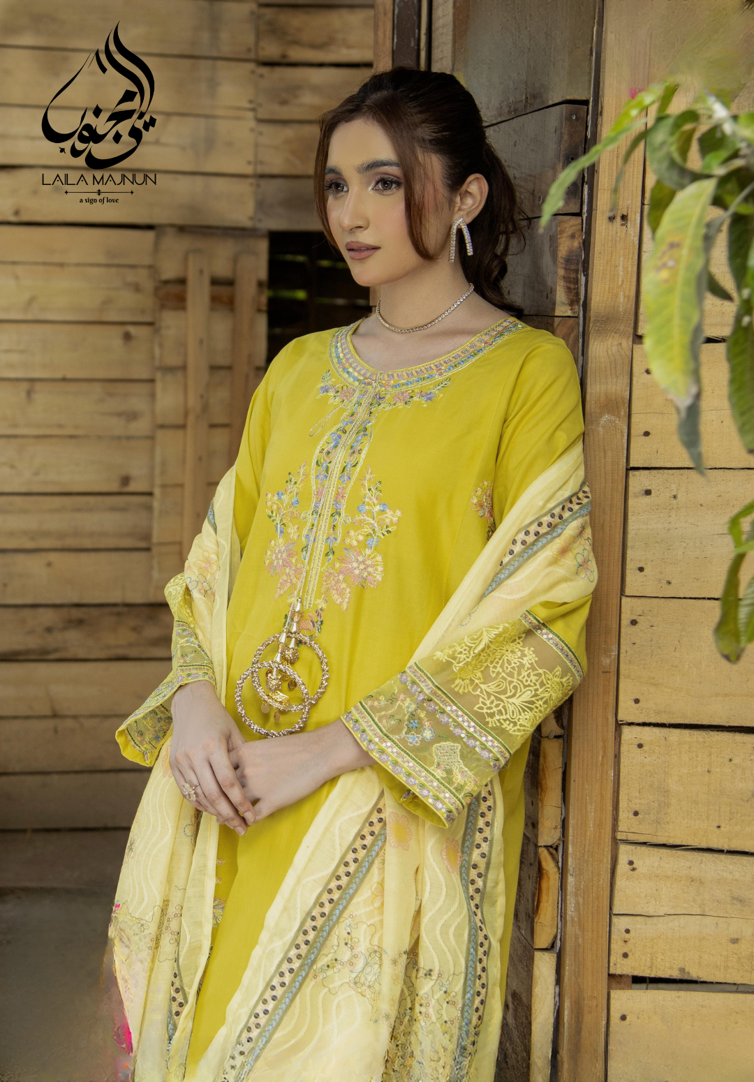 3 PC Lawn Cotton Embroidered Suit ๐ฟ