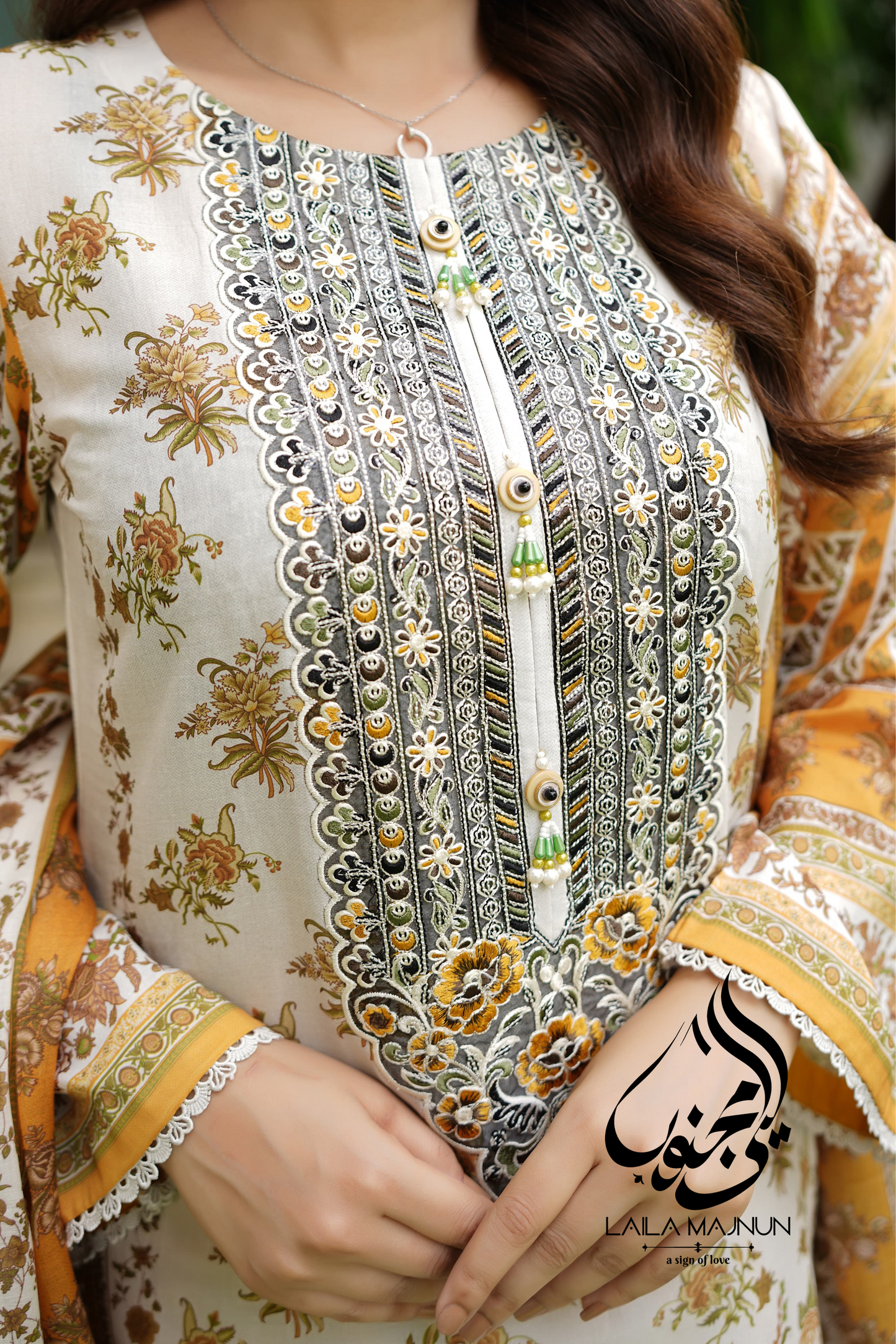 "Noor-e-Elan" 3PC Lawn Embroidered Suit