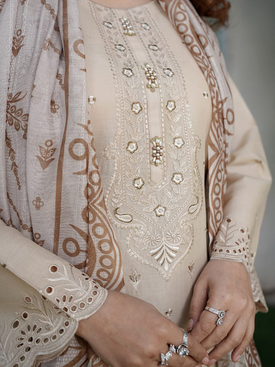 Naqsh-e-Zar (نقشِ زر) – Stitched 3 Piece