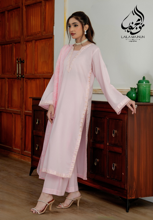 3 PC Lawn Cotton Embroidered Suit 🌿